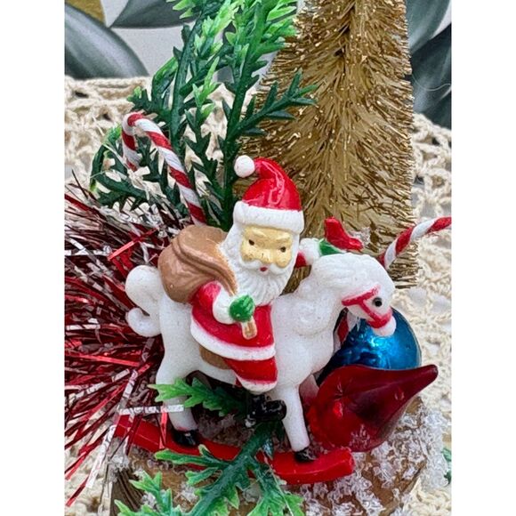 Miniature ALL VINTAGE Thread Spool Christmas Assemblage Santa - Picture 5 of 6